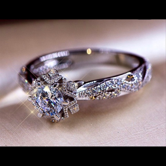 925 Silver White Sapphire & CZ Ring - Picture 4 of 5